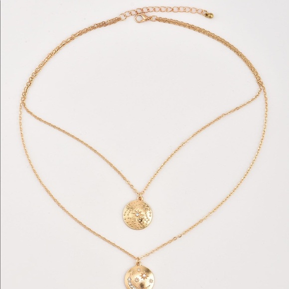 1 Left! Gold medallion double layered necklace - Picture 4 of 6